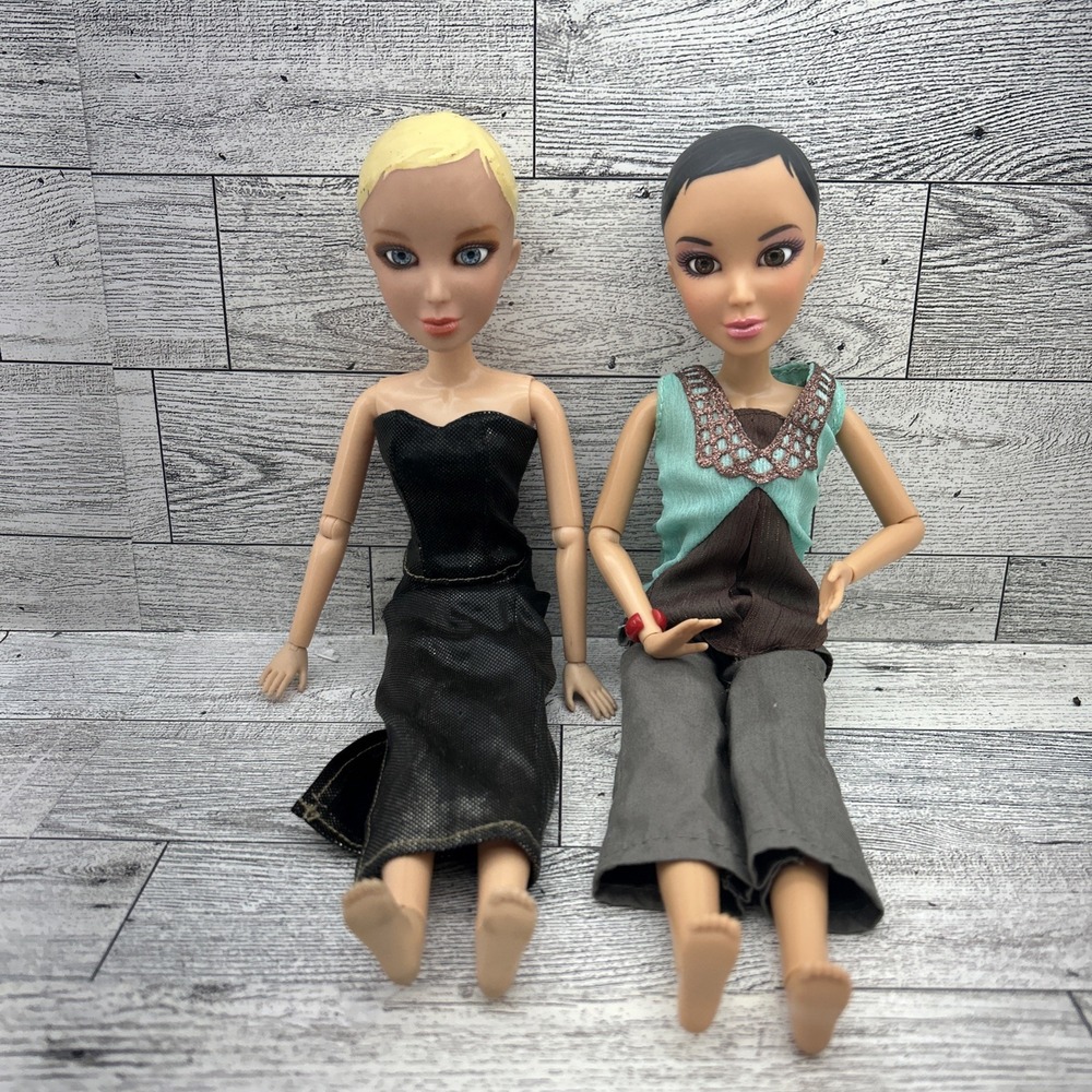 Lot Of 2 Spin Master Liv Dolls Blue‎ Brown Eyes Jointed No Wigs
